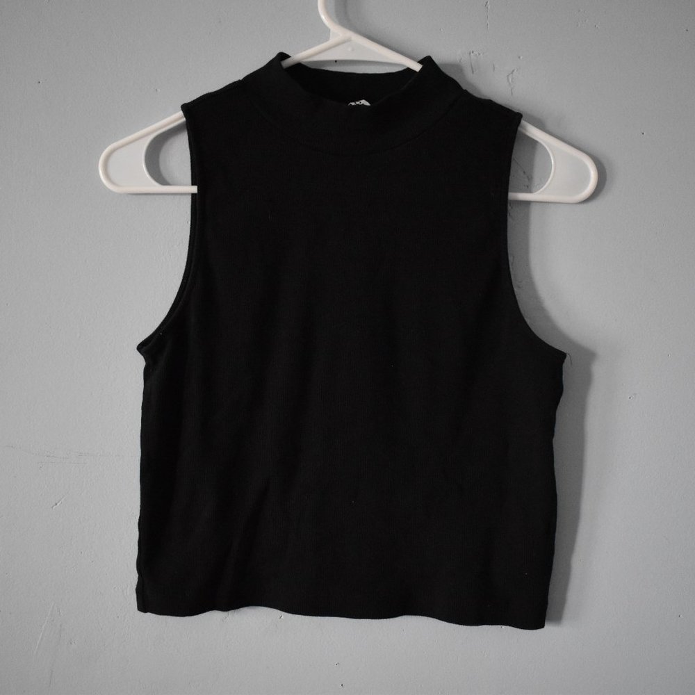 Simple Black Turtleneck Crop Top